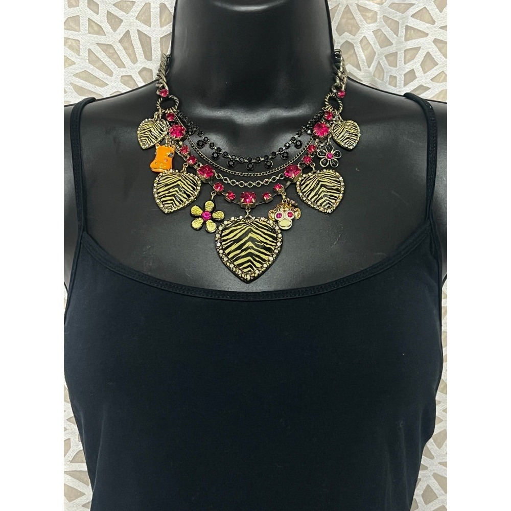 Betsey Johnson Safari Animal Charm Statement Necklace Zebra Heart - Picture 16 of 16